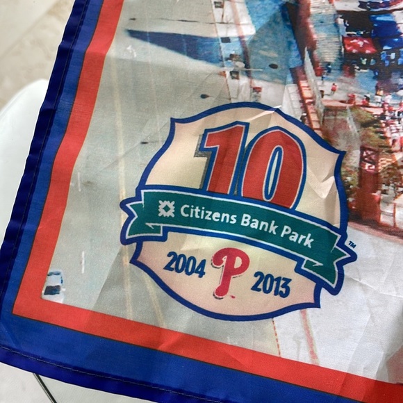 2014 inaugural season Philadelphia Phillies flag - Picture 4 of 9
